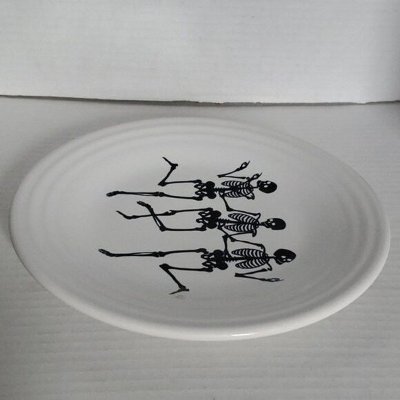 Fiestaware Fiesta Trio Skeletons Ceramic 9" Luncheon Plate Classic Rim White - Picture 5 of 16